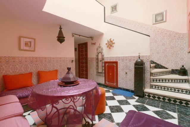 Maison Riad Traditionnel Idealement Situe A Marrakech Marrakesh Luaran gambar