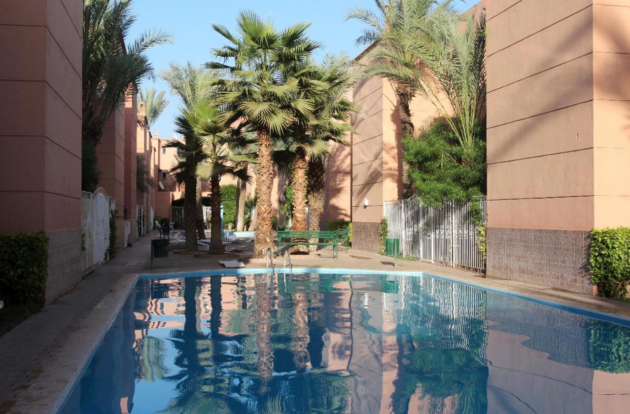 Maison Riad Traditionnel Idealement Situe A Marrakech Marrakesh Luaran gambar