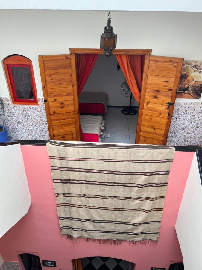 Maison Riad Traditionnel Idealement Situe A Marrakech Marrakesh Luaran gambar